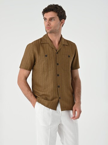 Antioch Regular fit Overhemd in Bruin: voorkant