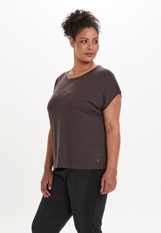 Q by Endurance Shirt 'Jenirei' in Brown: front