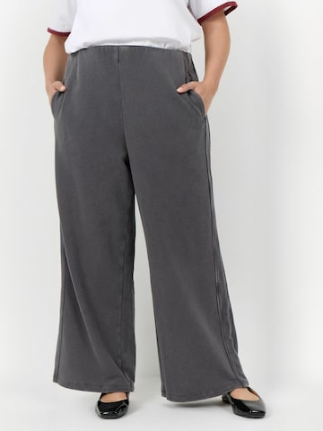 Wasabi Concept Regular Trouser ' WA-AILI ' in Grau