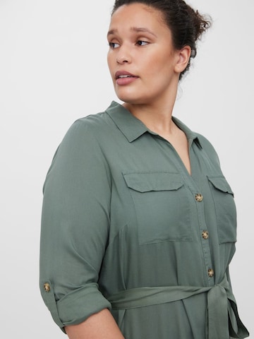 Vero Moda Curve - Vestido camisero en verde