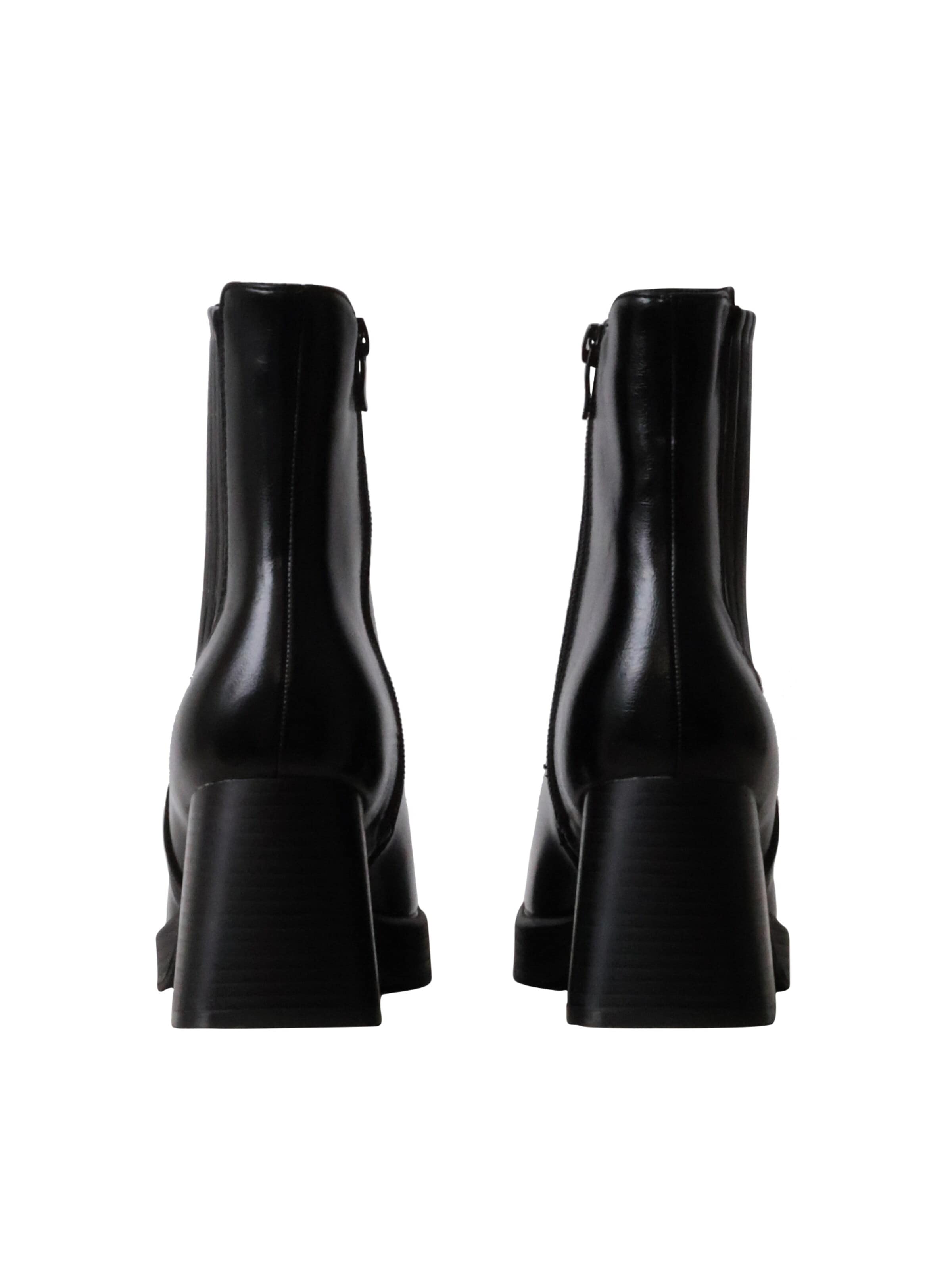 Ankle boots 'Stiefeletten mit Absatz' di Findlay in nero