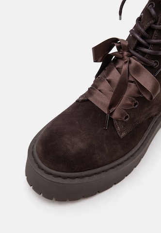 Stivaletto stringato 'Skylar' di STEVE MADDEN in marrone