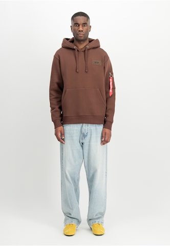 ALPHA INDUSTRIES Μπλούζα φούτερ σε καφέ