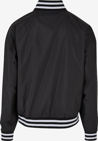 Urban Classics Jacke in Schwarz