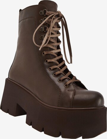 Limoya Boots 'Brit' in Brown: front