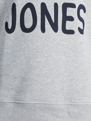 JACK & JONES Sweatshirt in Grau