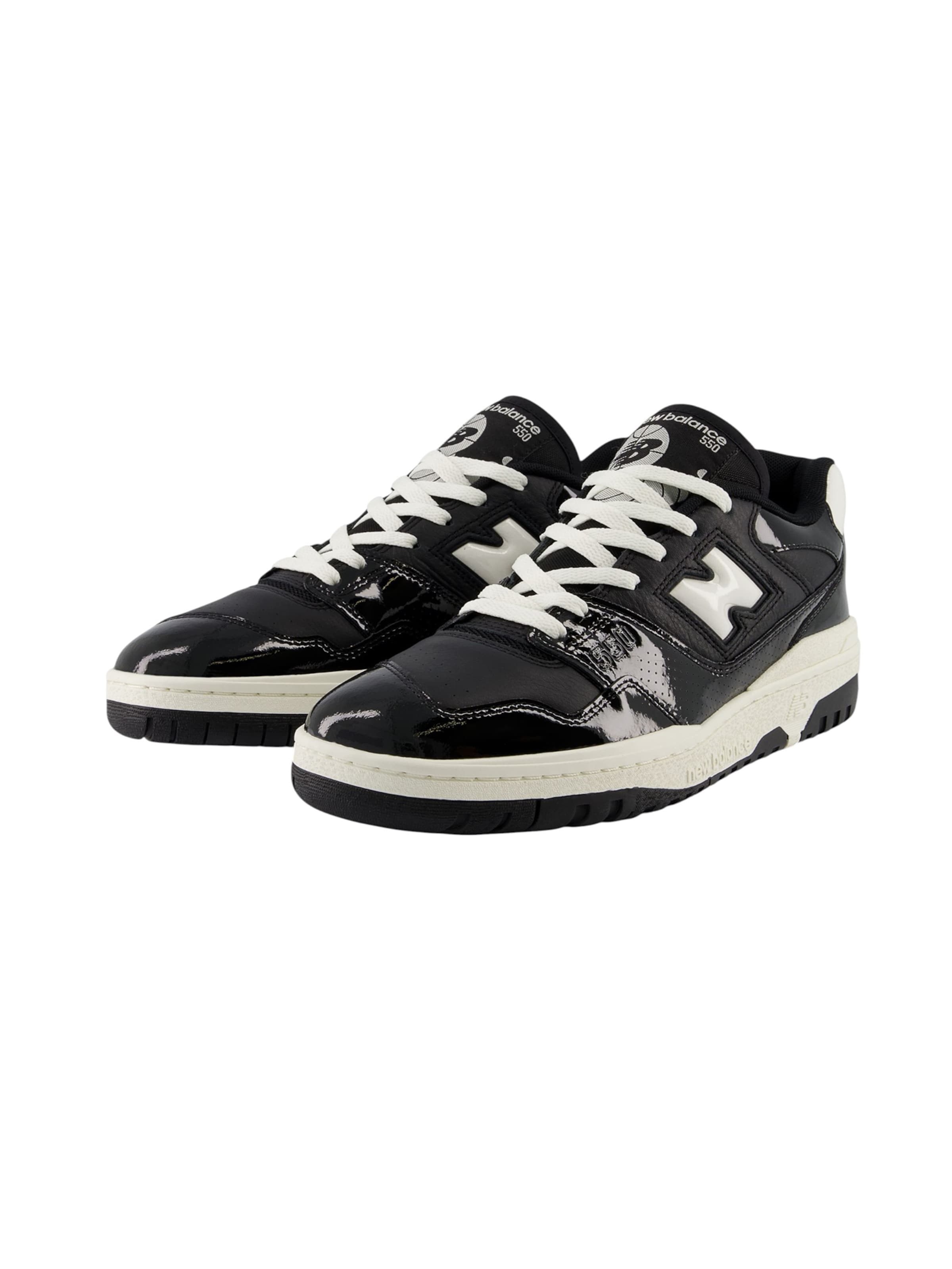 new balance Sneakers in Black