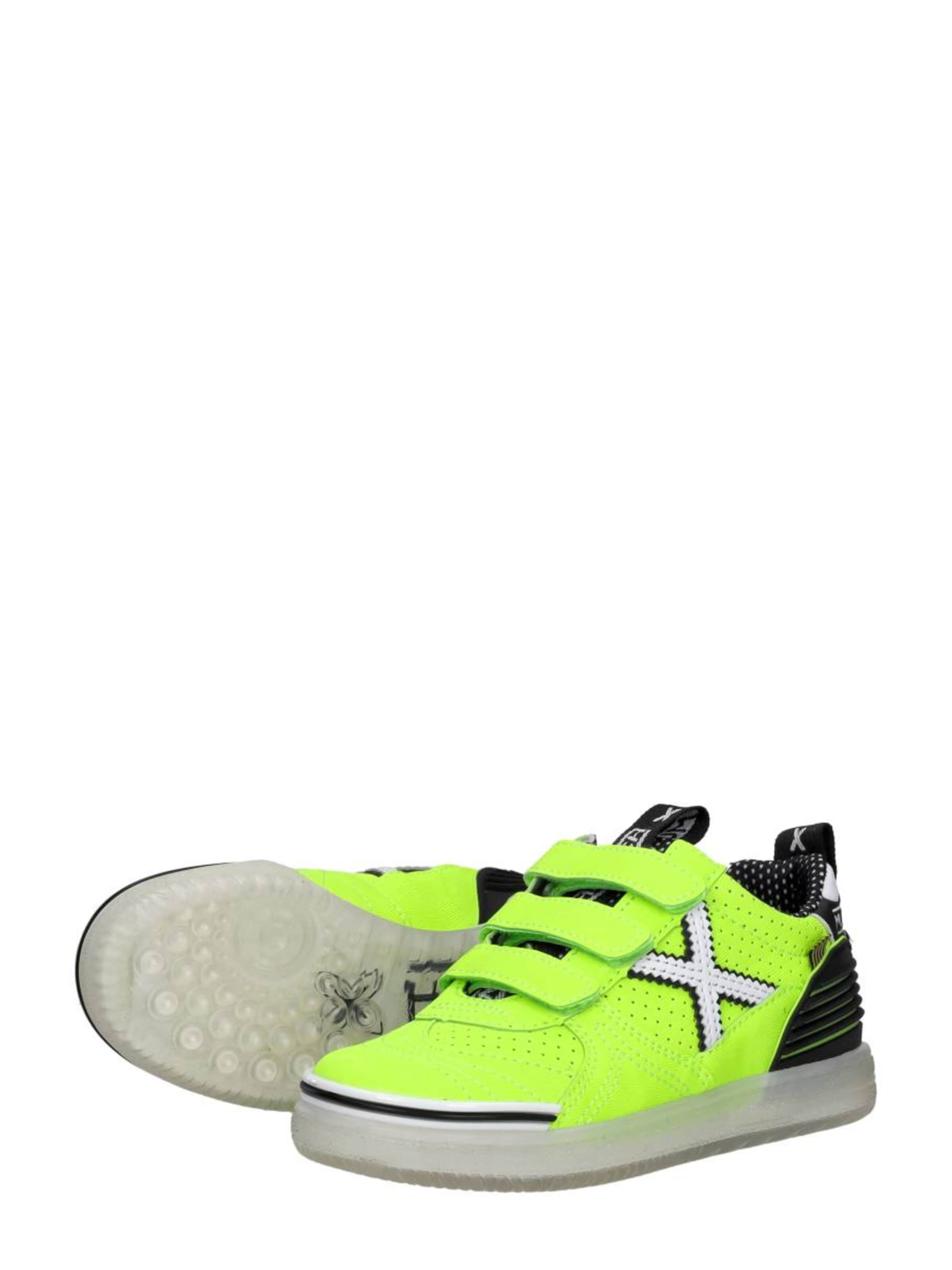 MUNICH Sneakers 'Klittenband Laag' in Groen