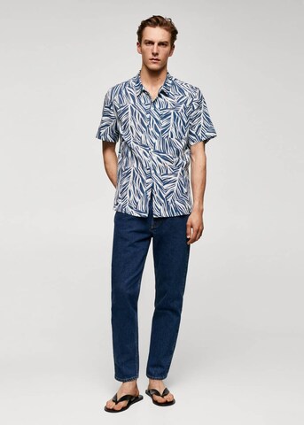 MANGO MAN Regular fit Button Up Shirt 'Hojas' in Blue