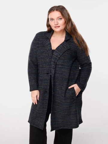 Manteau en tricot Shape Of You en noir