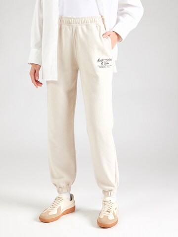 Abercrombie & Fitch Tapered Broek 'ESSENTIAL' in Beige: voorkant