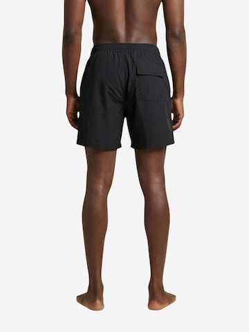Pantaloncini da bagno 'Plain Swim Short SH1204VB' di Lyle & Scott in nero