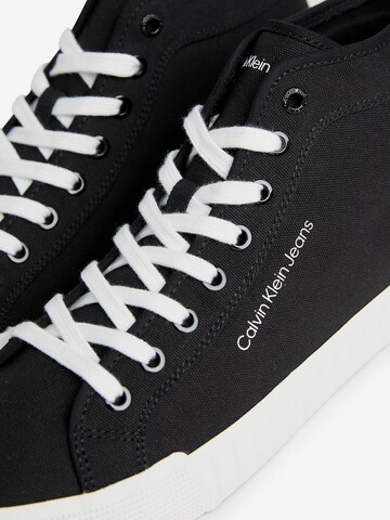 Calvin Klein Jeans Sneakers hoog in Zwart