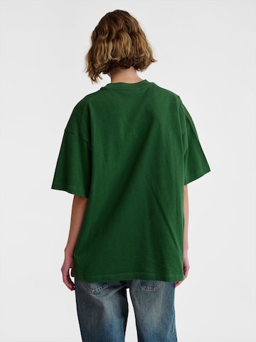 Hummel Bluser & t-shirts i grøn
