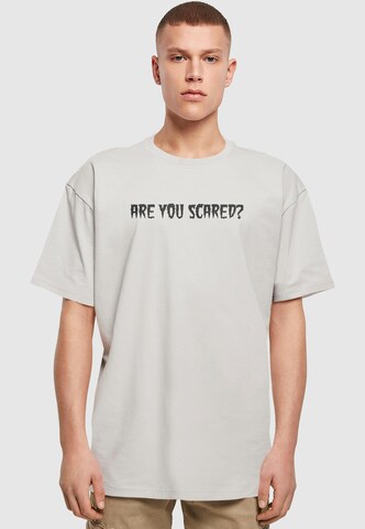 Merchcode Shirt 'Halloween - Are You Scared' in Grijs: voorkant