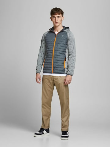 Regular fit Giacca di mezza stagione di JACK & JONES in grigio