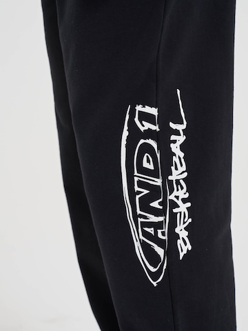 Tapered Pantaloni de la AND1 pe negru