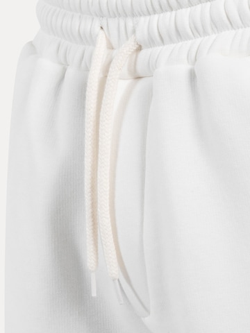 Effilé Pantalon Smilodox en beige