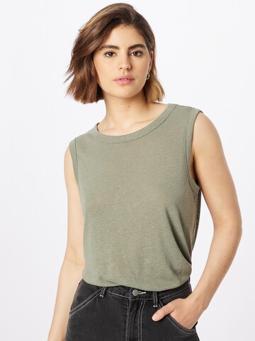 GAP Top in Green: front