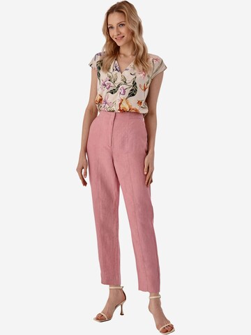 regular Pantaloni 'FERA' di TATUUM in rosa