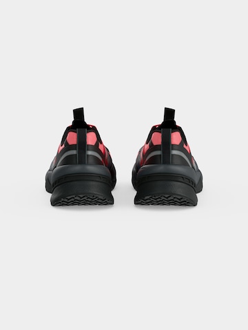 UNDER ARMOUR Αθλητικό παπούτσι 'Reign XT' σε κόκκινο