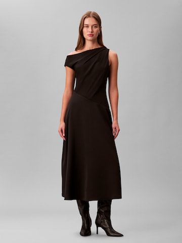 Calvin Klein - Vestido em preto: frente