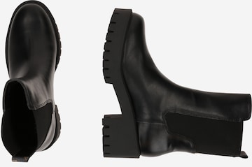 GUESS Chelsea Boots 'WARIN' i svart