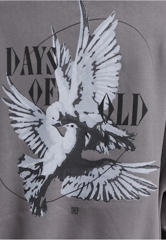 DEF Sweatshirt in Grau