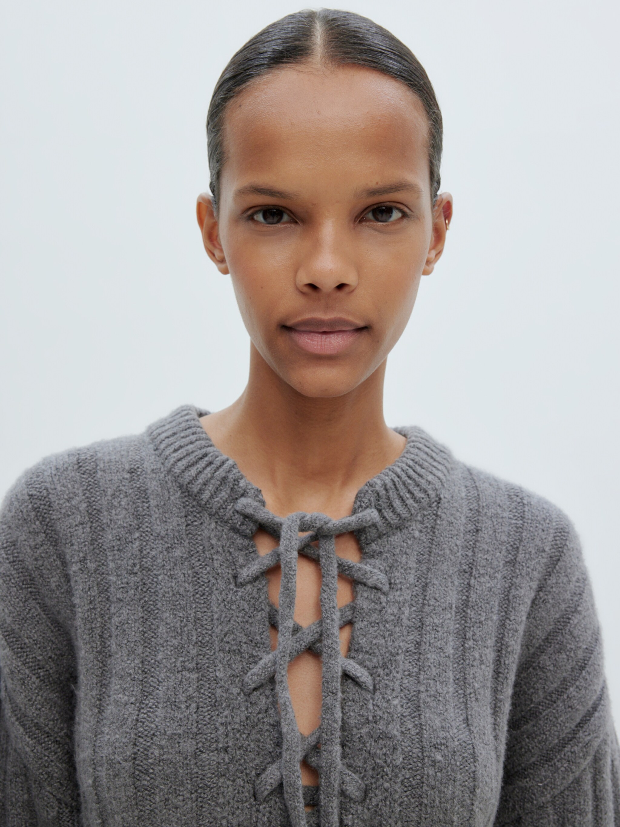 EDITED Produits Pull-over 'Jascha' gris foncé