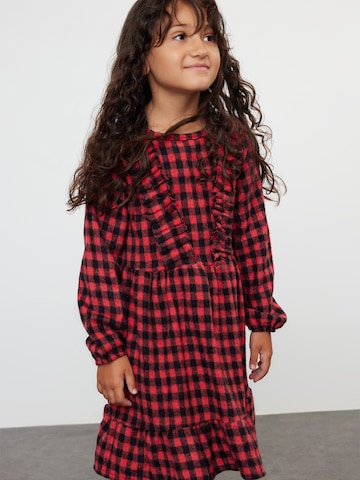 Trendyol Dress in Red: front