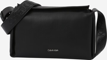 Calvin Klein - Mala de ombro 'GRACIE' em preto: frente