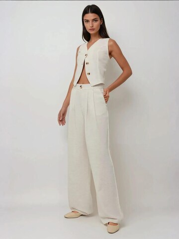 Wide Leg Pantalon à pince Hiccup en blanc : devant