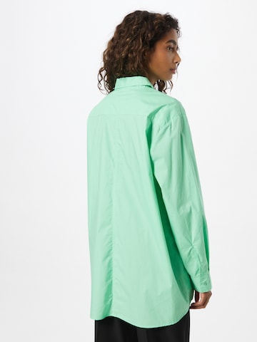 Camicia da donna 'EALGA' di ARMEDANGELS in verde