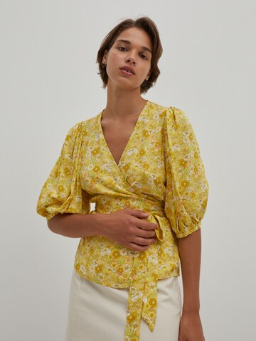 EDITED Blouse 'Violeta' in Yellow: front