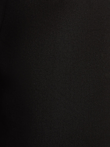 BershkaTapered Traperice - crna boja