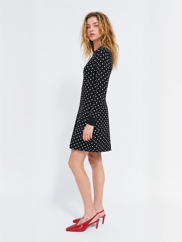 Crās - Vestido ' Elinecras ' em preto: lateral