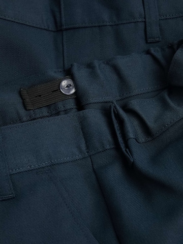 Marks & Spencer Slimfit Schulshorts in Blau: Vorderseite