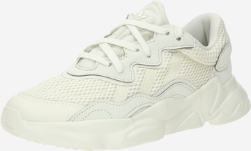 ADIDAS ORIGINALS Sneaker 'OZWEEGO' i vit: framsida