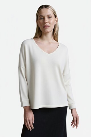 Cotton Candy Langarmshirt in Weiß: Vorderseite