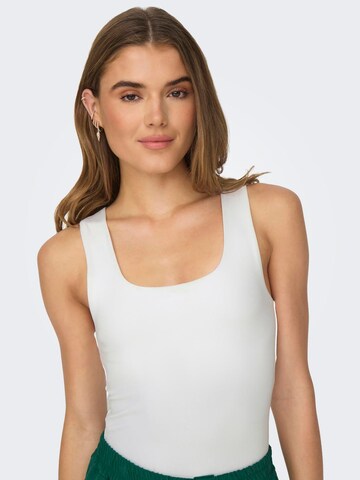 ONLY - Top em branco: frente