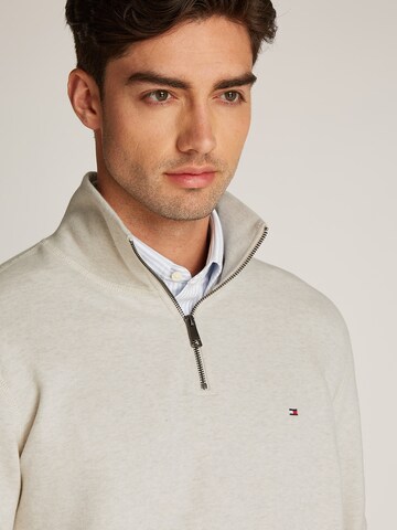 TOMMY HILFIGER Sweatshirt 'Essential' in Beige