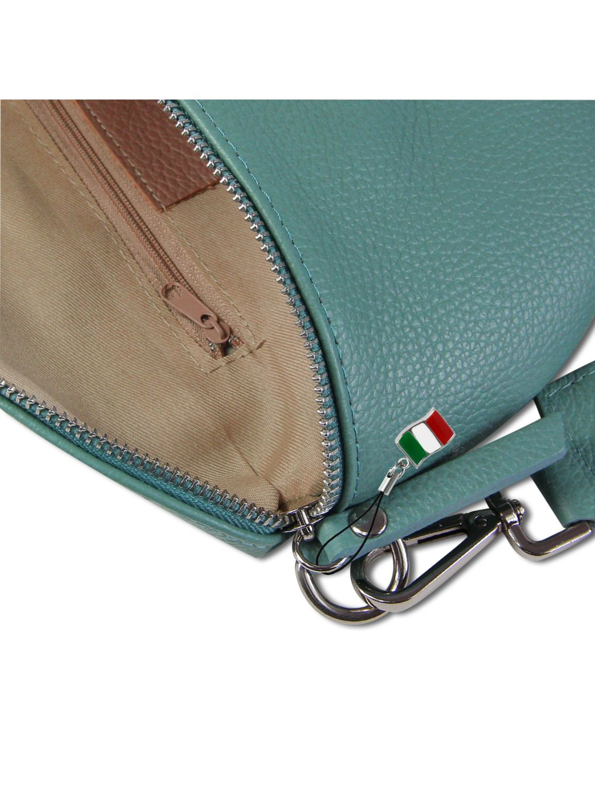 Florence Heuptas in Blauw