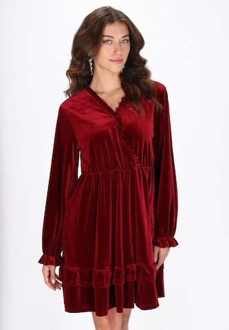 faina Dress in Red: front