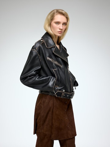 V S P Winterjacke 'Anya' in Schwarz