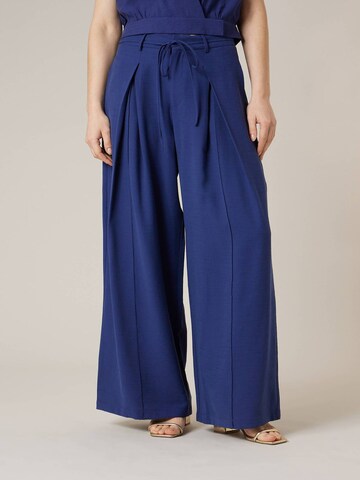 Deeluxe Loosefit Bandplooibroek 'VALENZA' in Blauw: voorkant