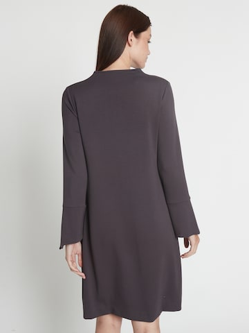 Robe 'Mejla' Ana Alcazar en gris