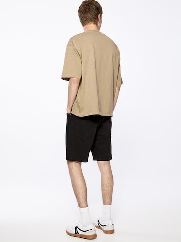 Pull&Bear Regular Shorts in Schwarz