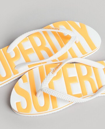 Superdry Teenslipper in Geel