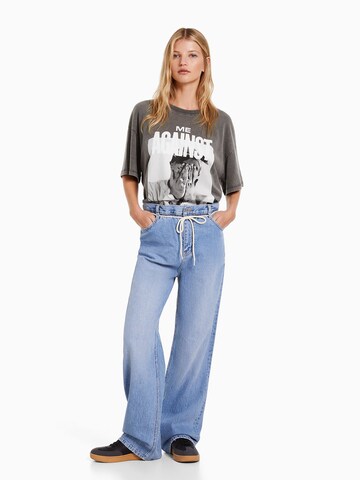 Bershka T-Shirt in Grau