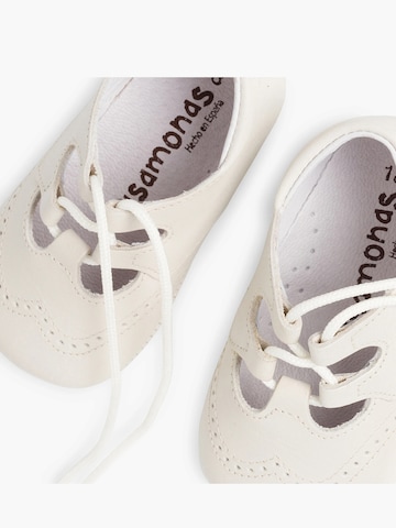 Scarpa bassa di Pisamonas in beige